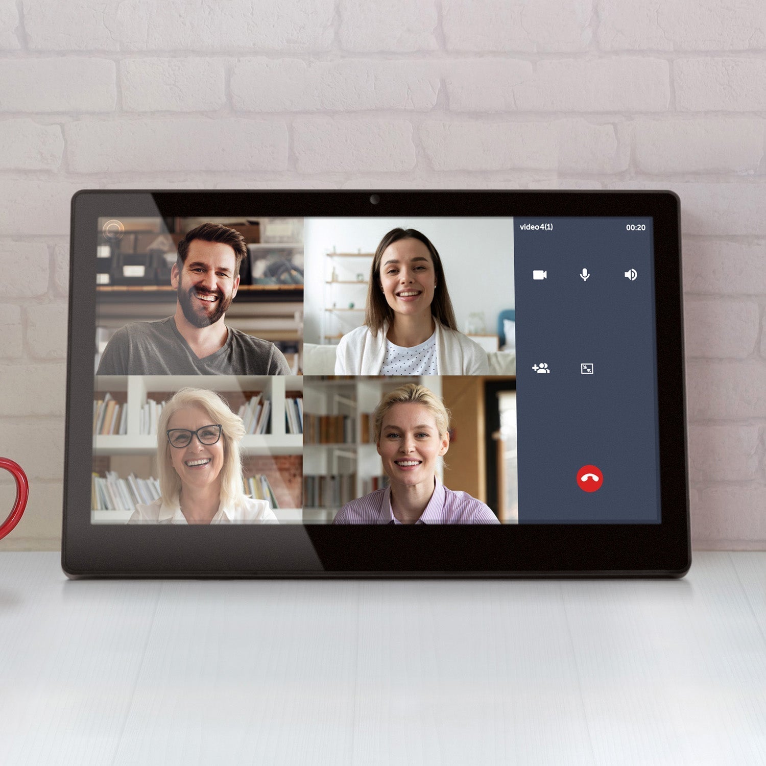 Upgrade Your Memories with the Aluratek 11.6", WiFi Digital Photo Frame with Live Video Chat!