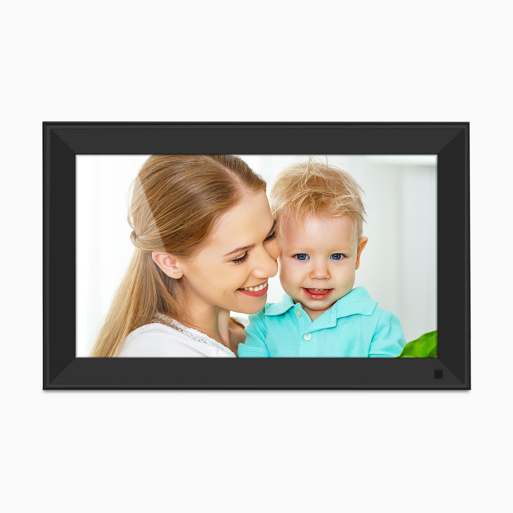 aluratek 15-inch ips touchscreen wifi digital photo frame auto-rotation motion sensor 32gb main
